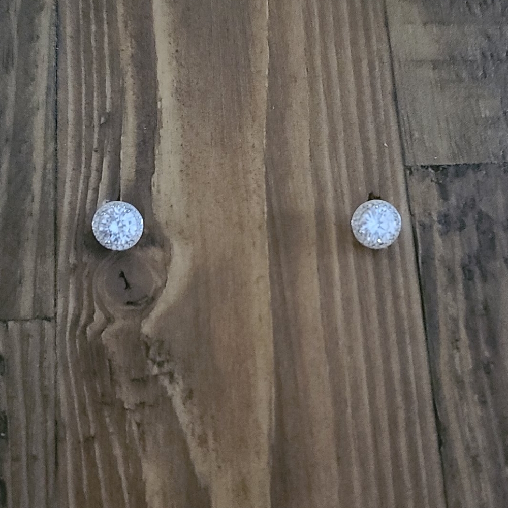 Earings